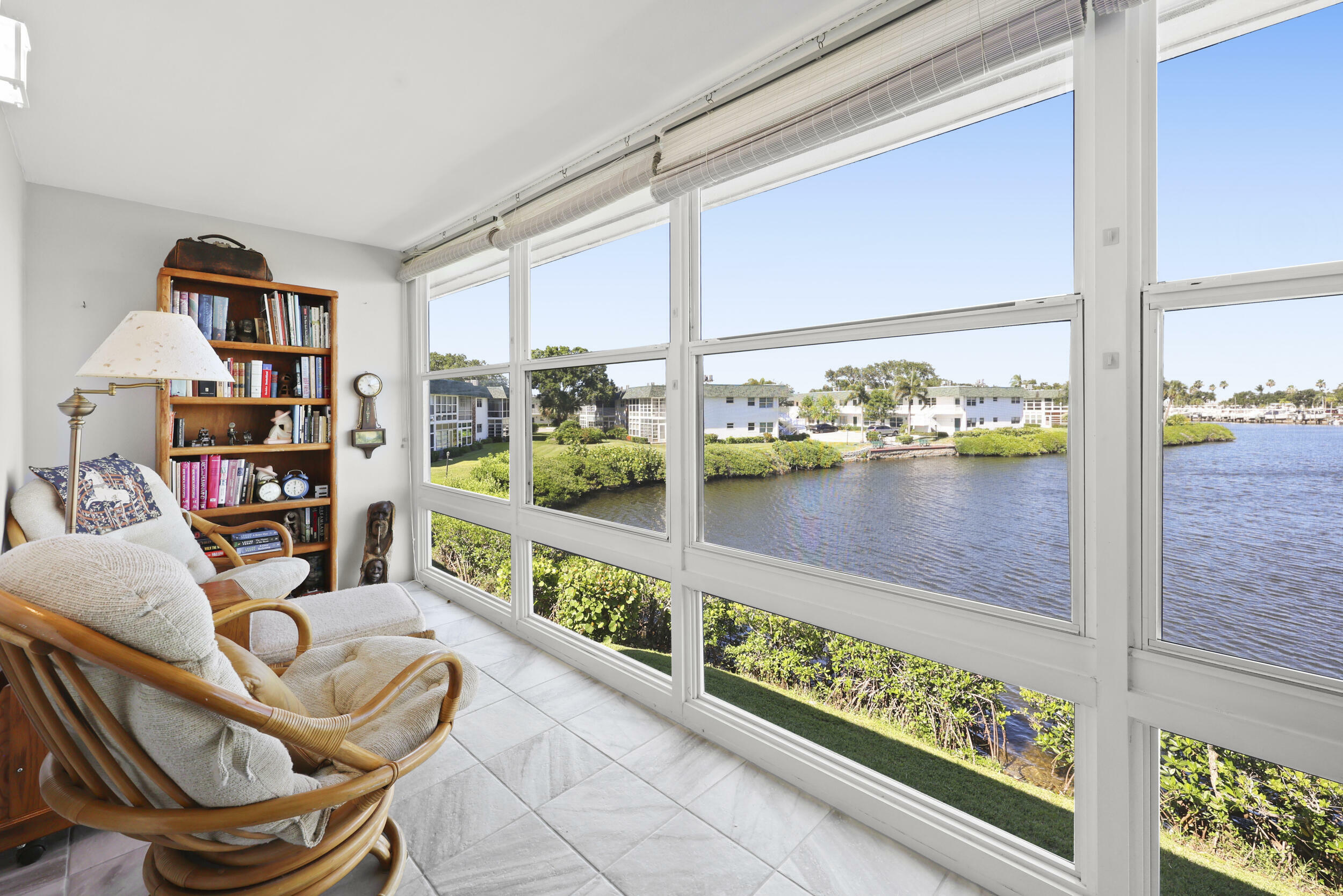 Property Photo: 2800 Indian River Boulevard 7T FL 32960
