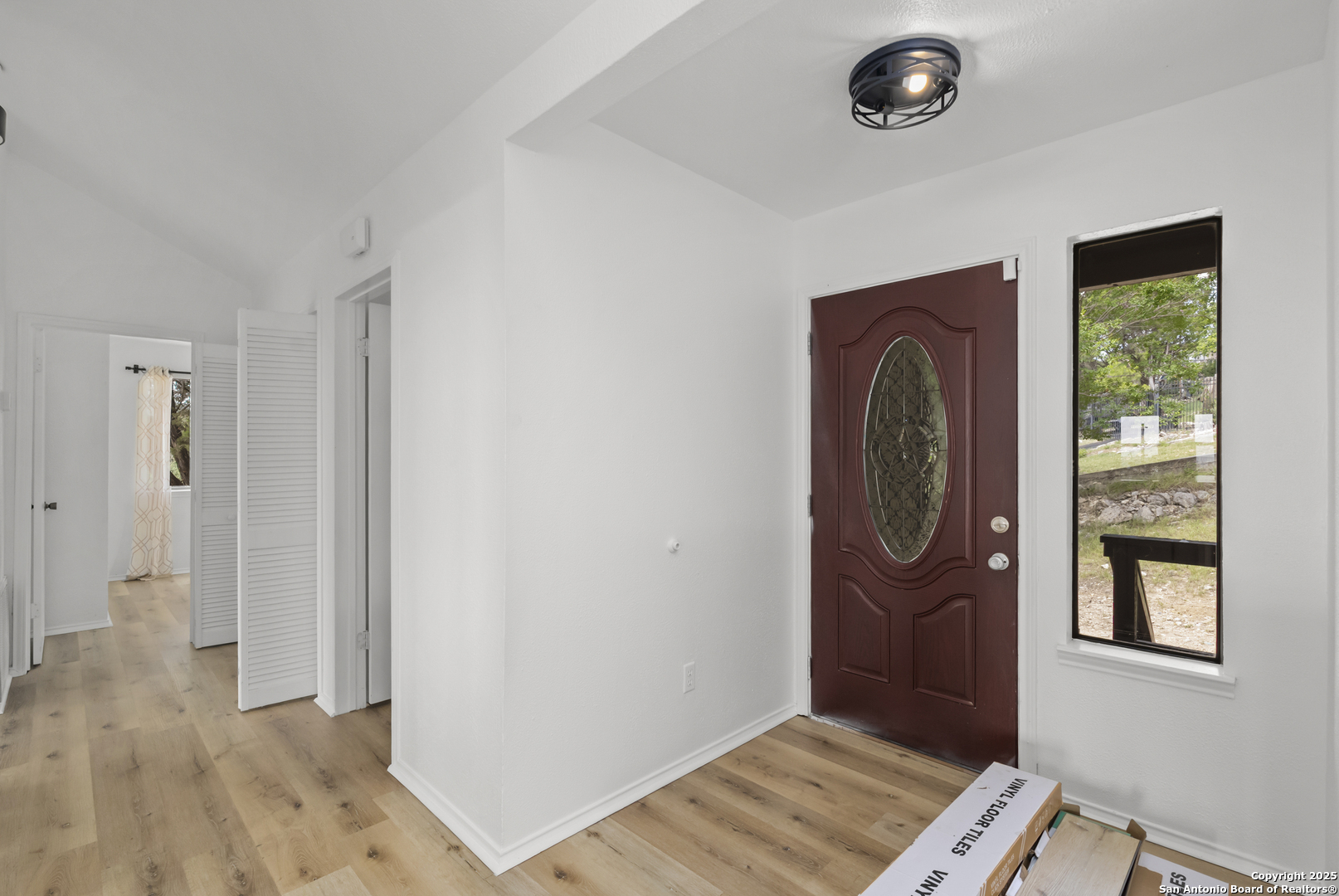 Property Photo: 2033 Colleen Dr TX 78133