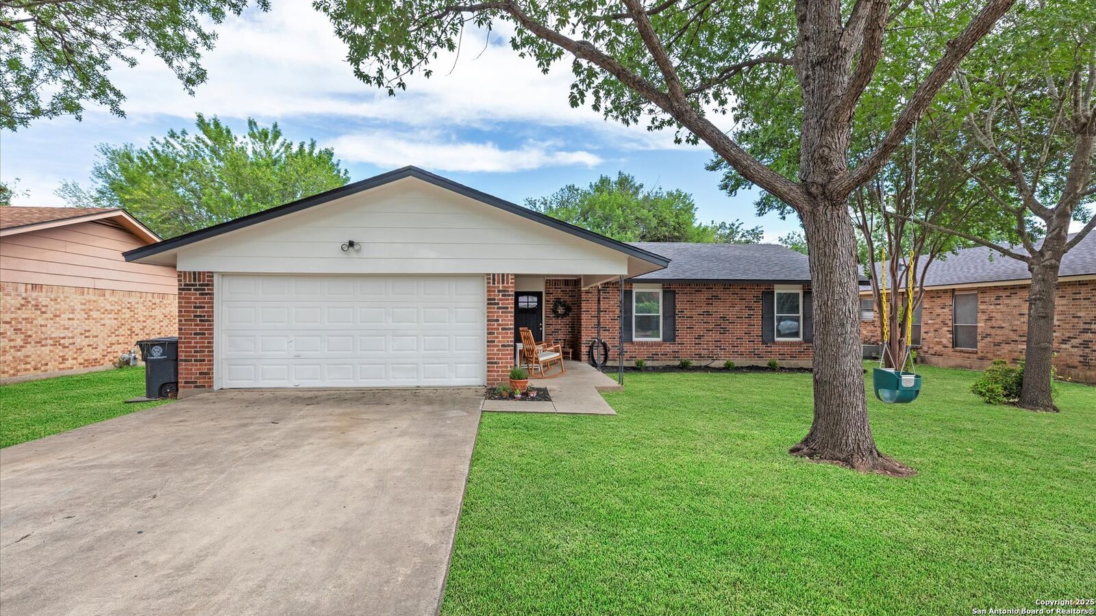 Property Photo: 1406 Shannon Circle TX 78130