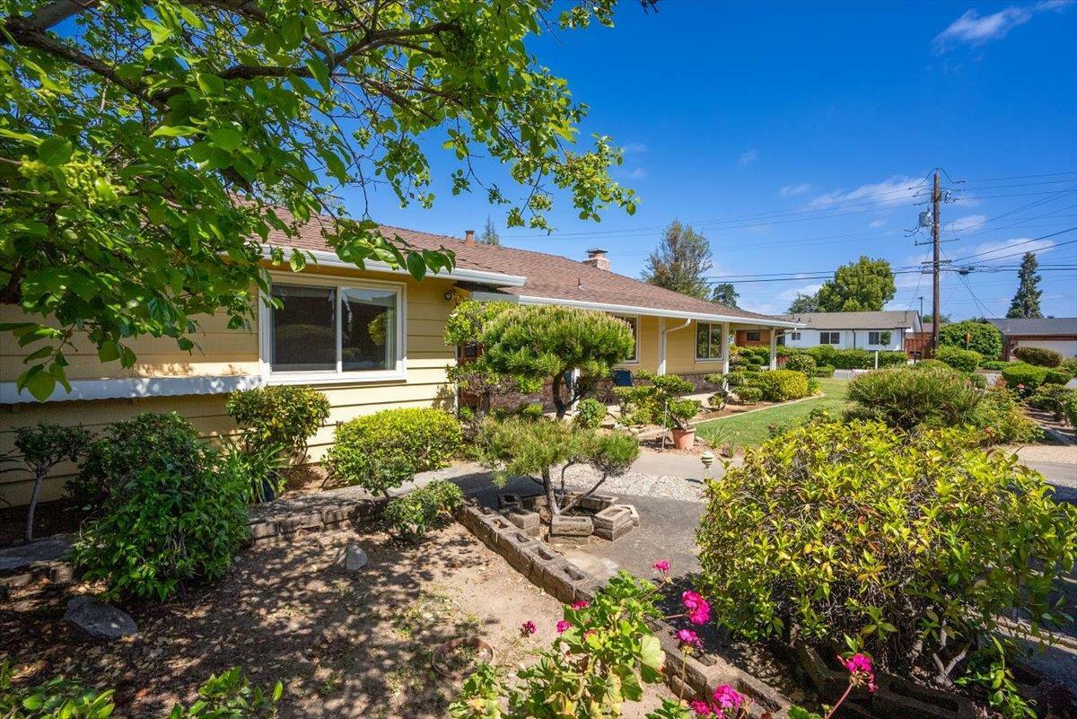 Property Photo:  18654 Aspesi Drive  CA 95070 