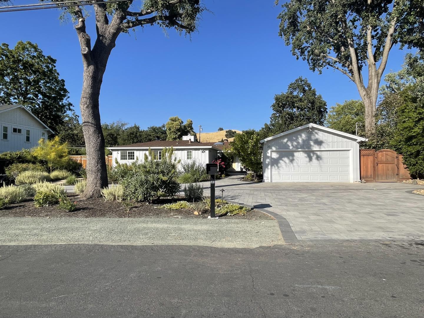 Property Photo:  20 Sara Lane  CA 94507 