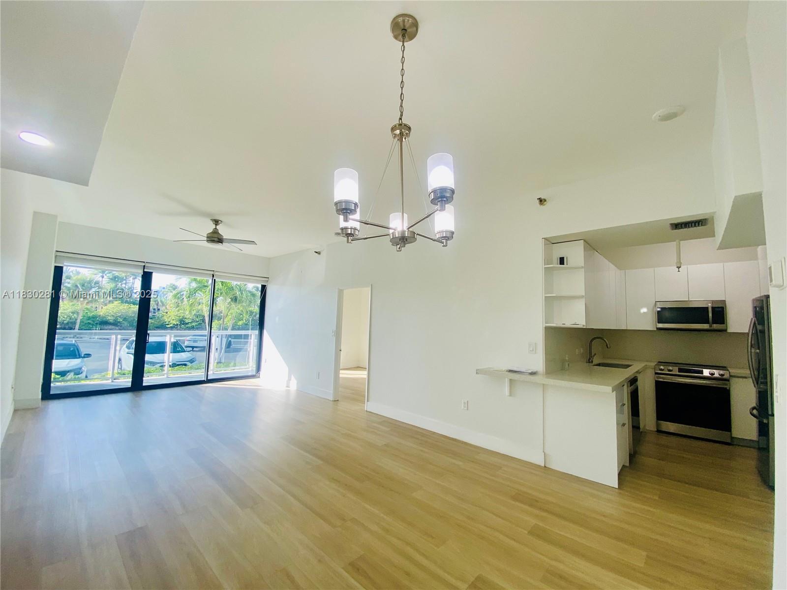 Property Photo: 20505 E Country Club Dr 132 FL 33180