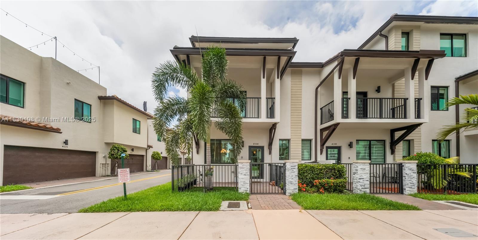 8368 Central Park Blvd  Doral FL 33166 photo