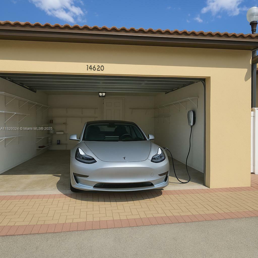Property Photo: 14620 SW 15th St FL 33027