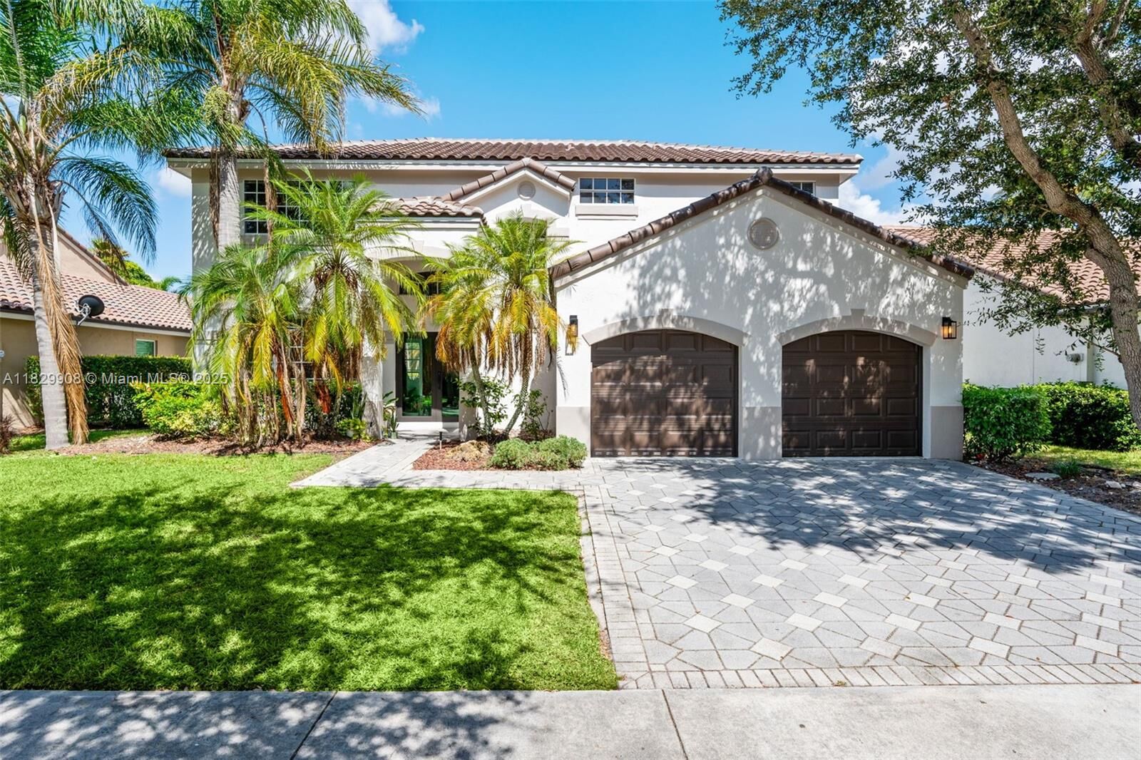 Property Photo:  773 Verona Lake Dr  FL 33326 