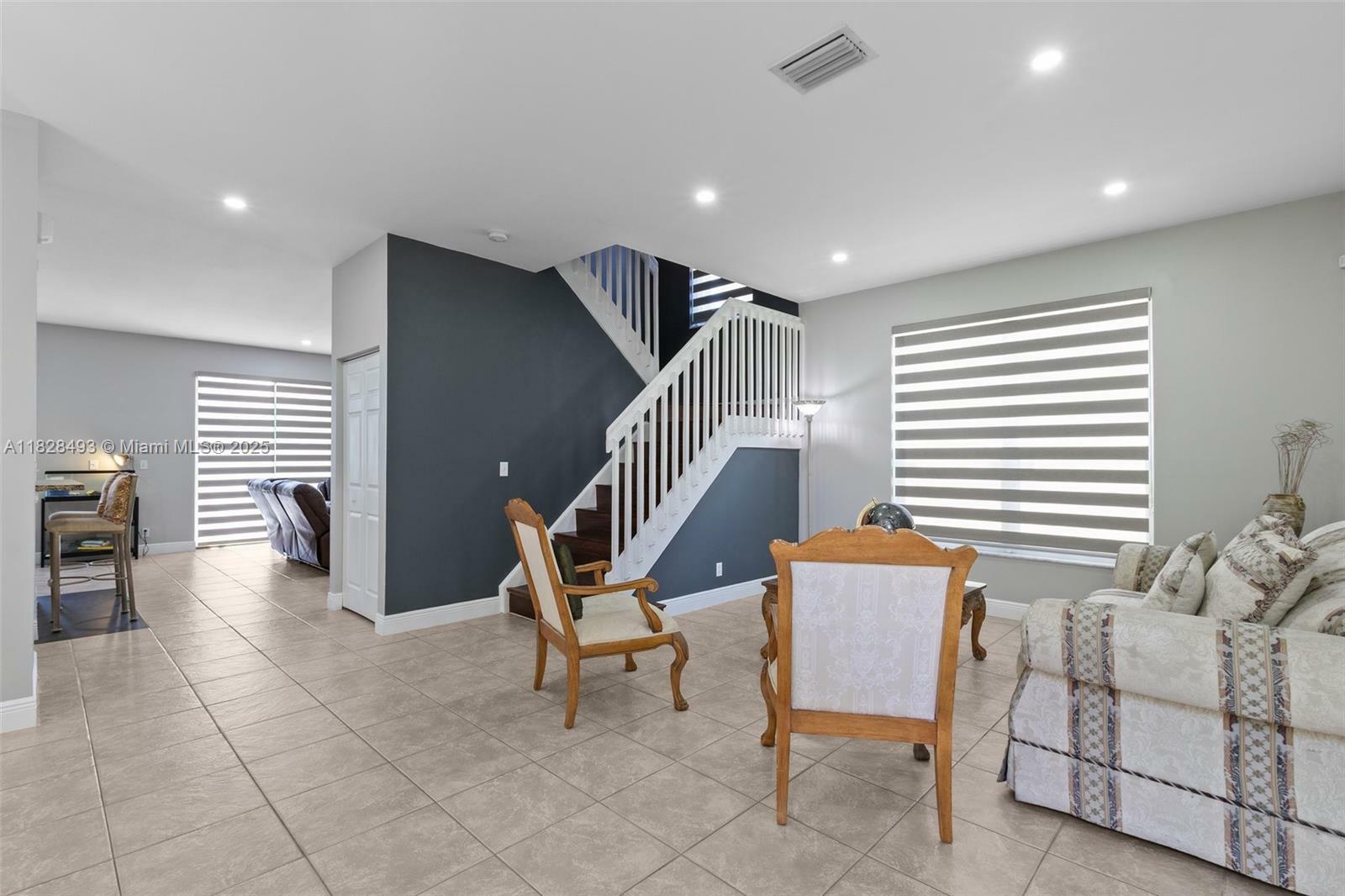 Property Photo: 2406 SW 162nd Ter FL 33027