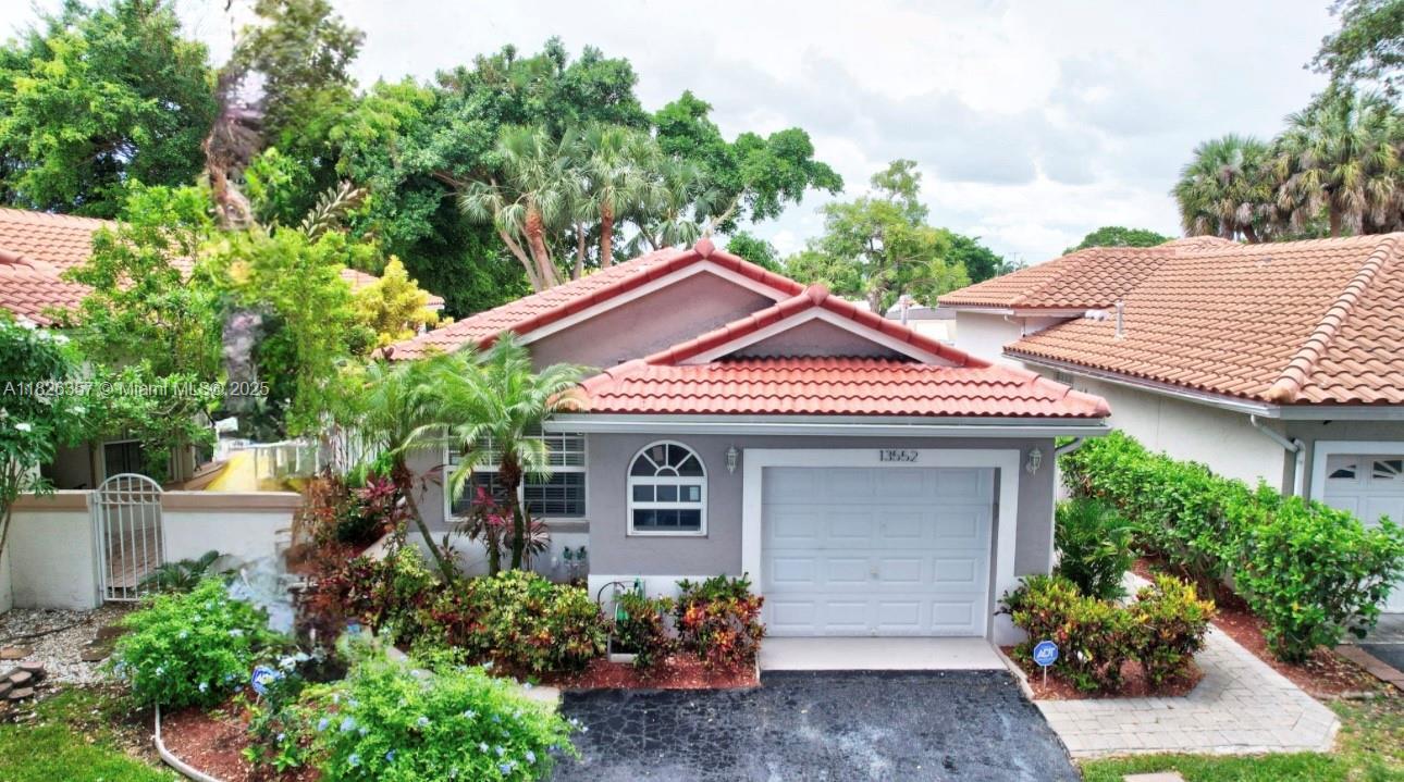 13552 NW 5th Ct  Plantation FL 33325 photo