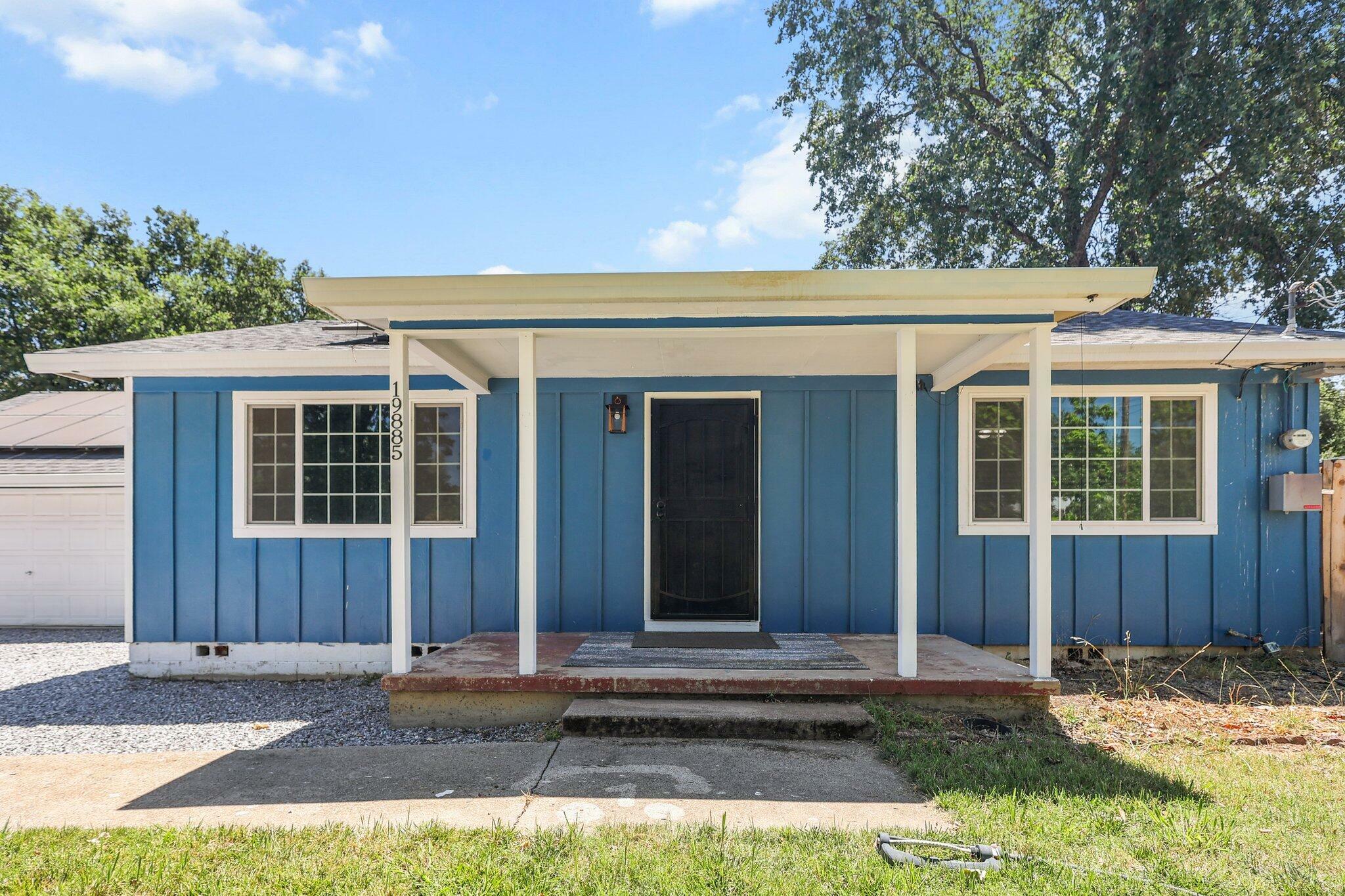 Property Photo: 19885 Loop Street CA 96007