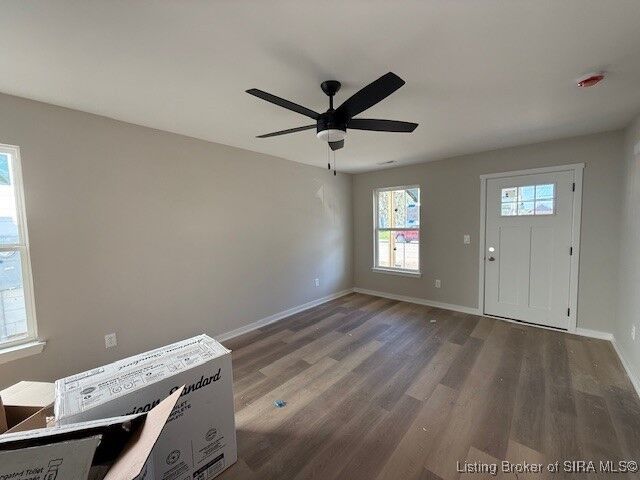 Property Photo: 2107 E Market Street IN 47150