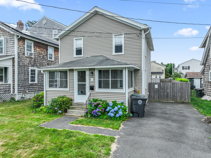 Property Photo: 5 Vine Street CT 06460