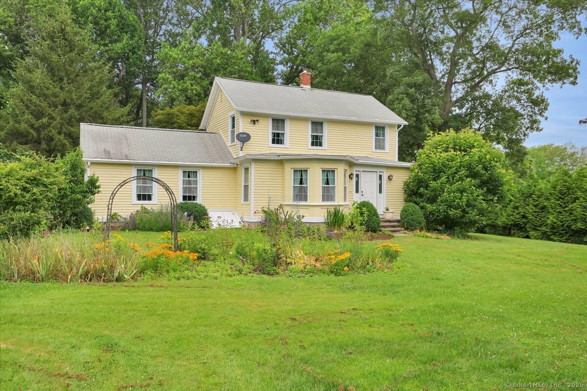 Property Photo: 185 Chimney Hill Road CT 06492