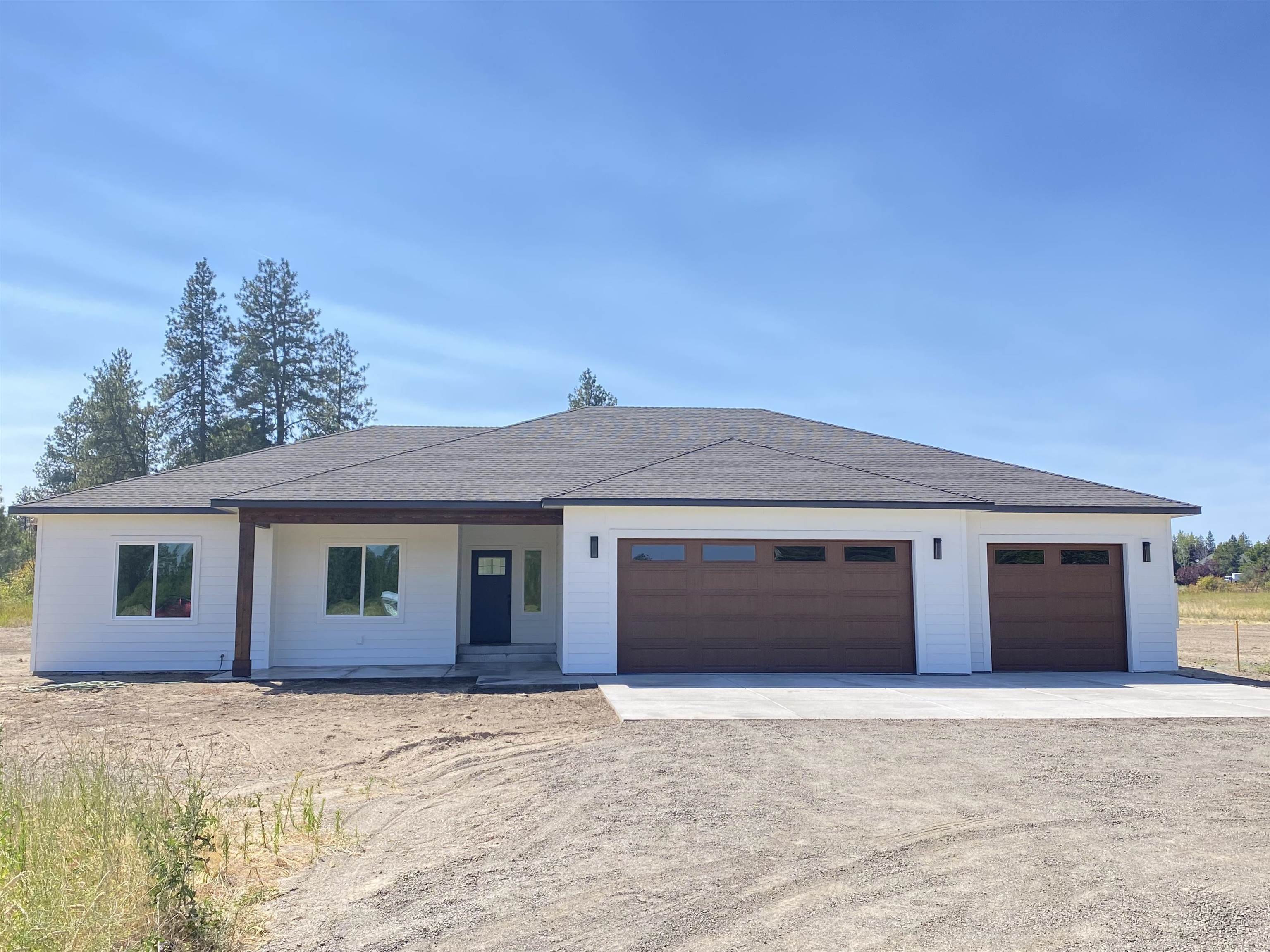 Property Photo: 12822 S Sherman Rd WA 99224