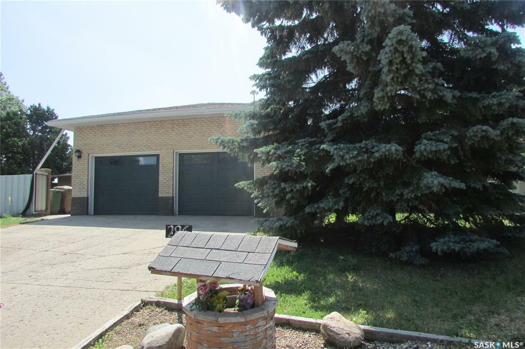 Property Photo: 286 Froom Crescent SK S4N 1B7