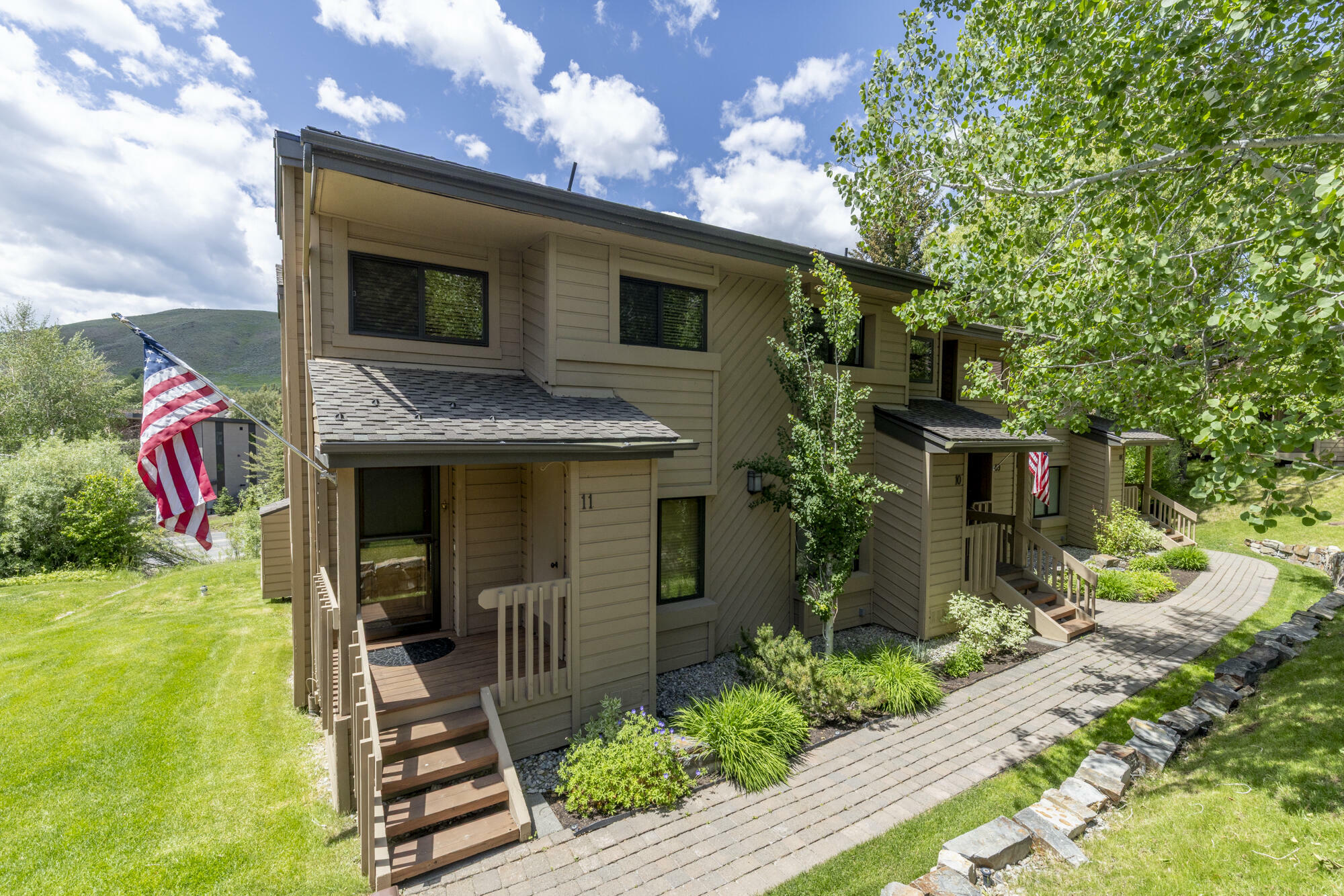 Property Photo: 2610 Ridge Lane ID 83353