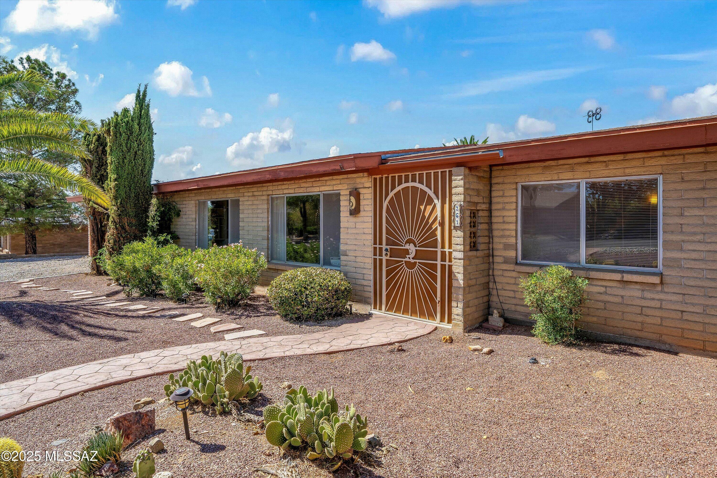 Property Photo: 261 S Atlanta Drive AZ 85641