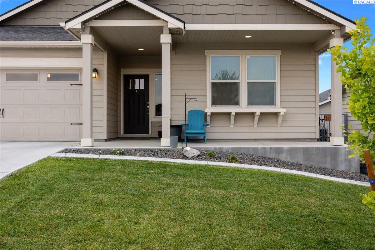 Property Photo: 3613 Pintail Ln WA 99301-7061