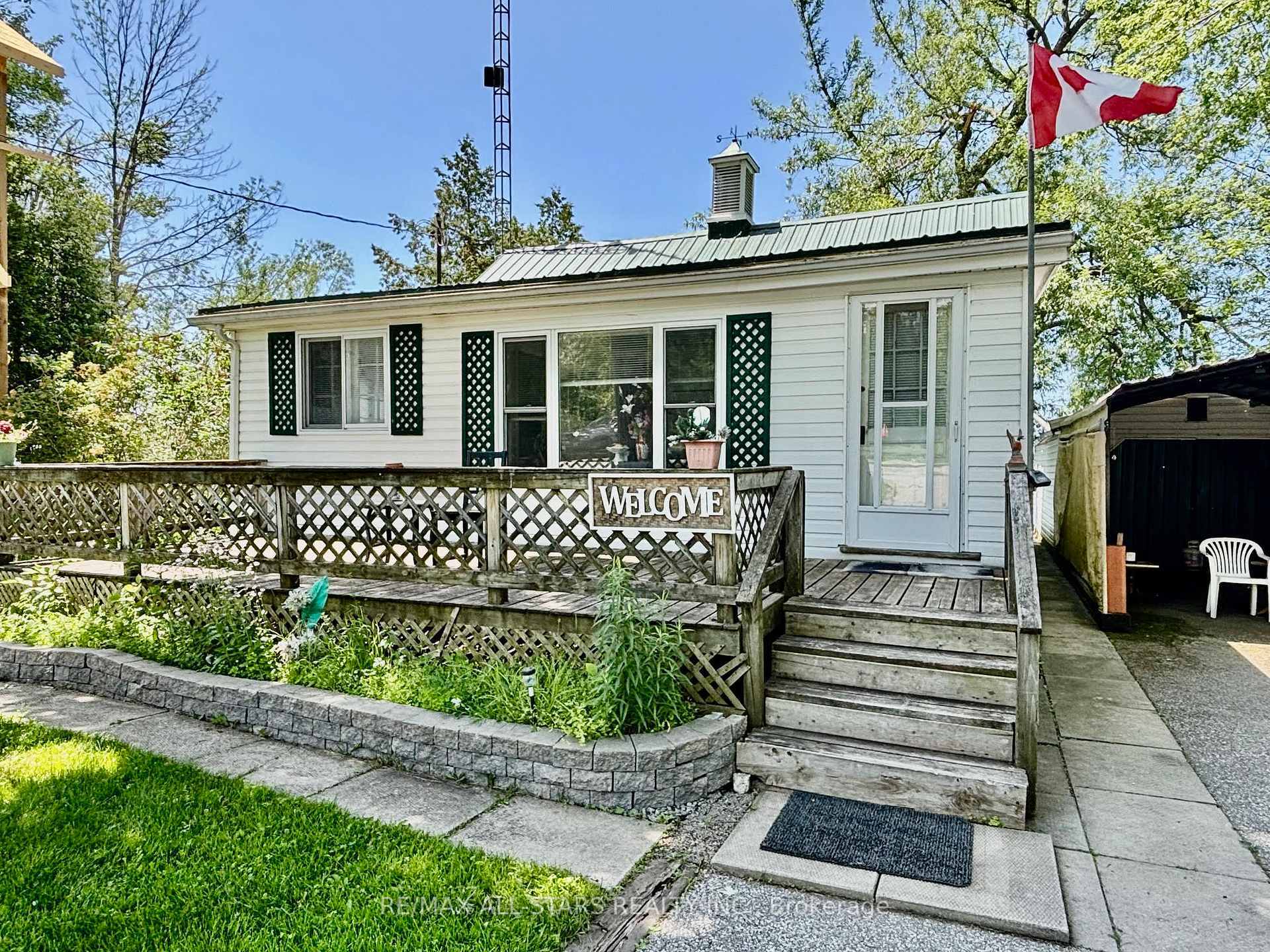Property Photo: 2644 Lakeshore Drive ON L0K 1B0