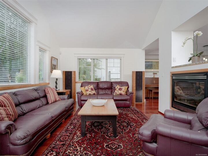 Property Photo: 1464 St. Patrick St BC V8S 4Y4