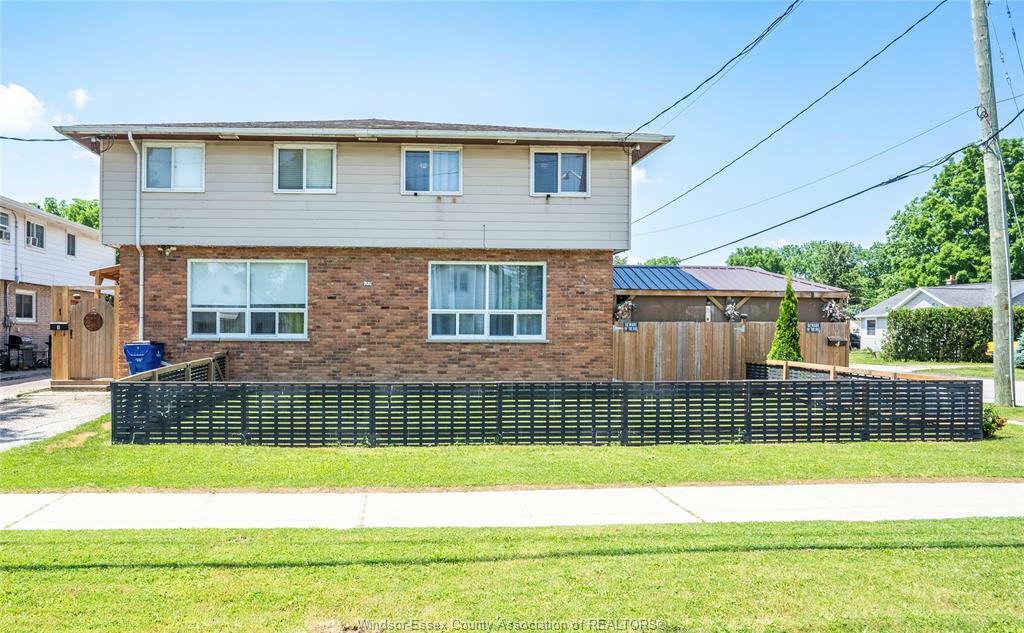 Property Photo: 22 Taylor Avenue ON N7L 2T5