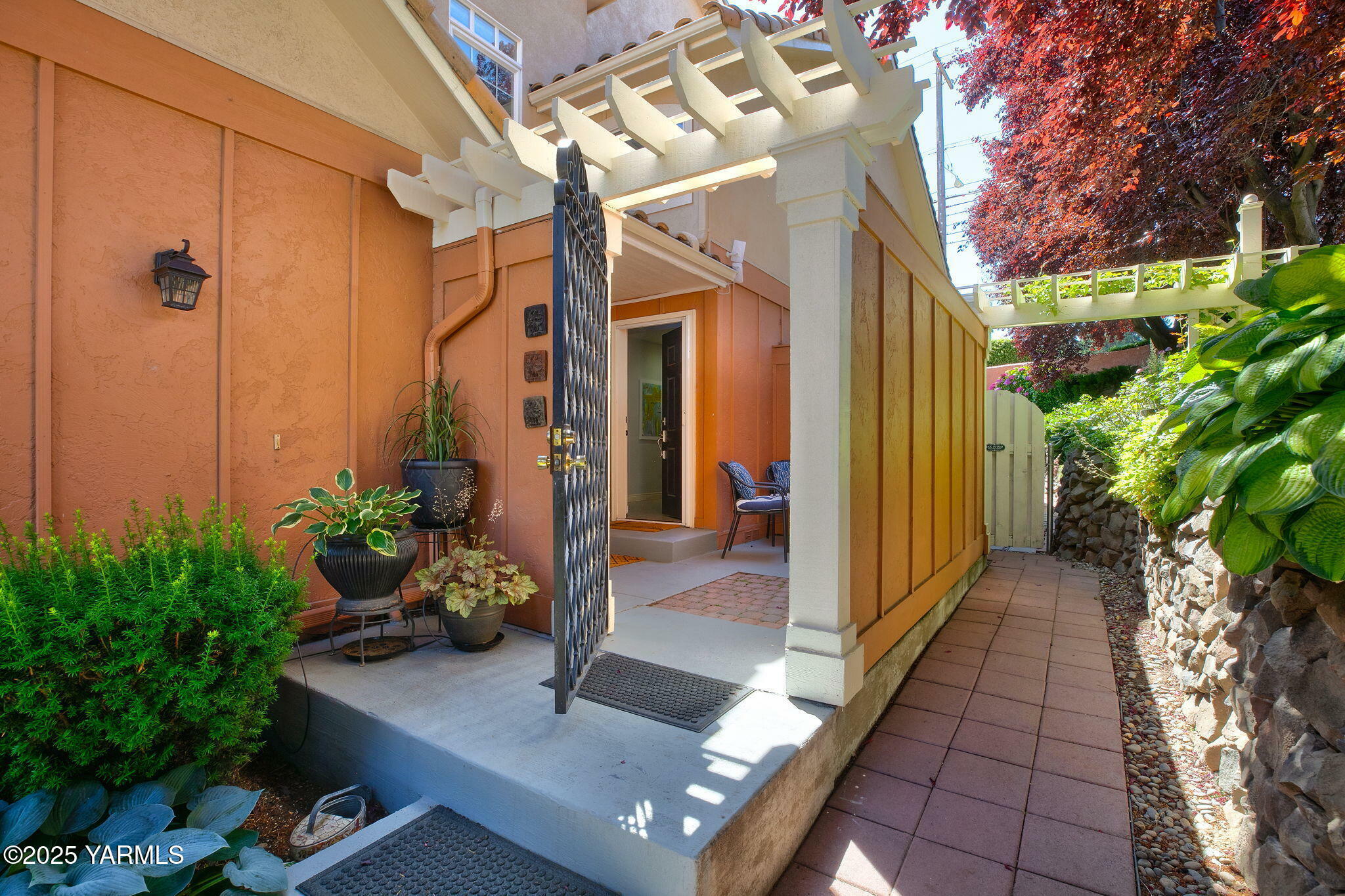 Property Photo:  3610 Messina Dr  WA 98902 