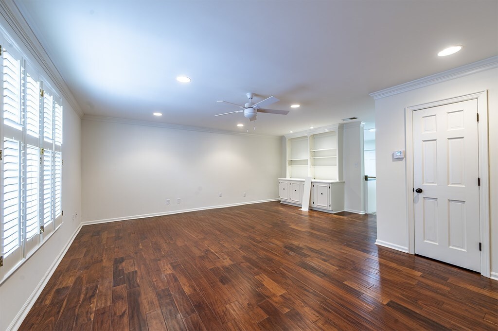 Property Photo: 477 Kingswood Court GA 31707
