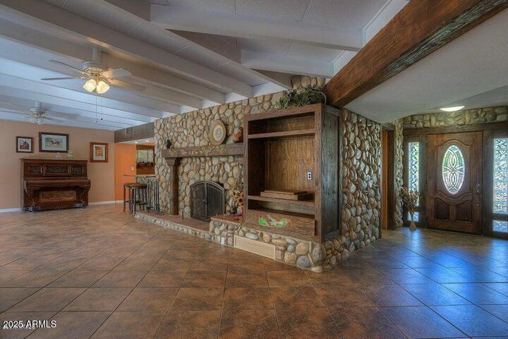 Property Photo: 294 S Jefferson Street AZ 85390