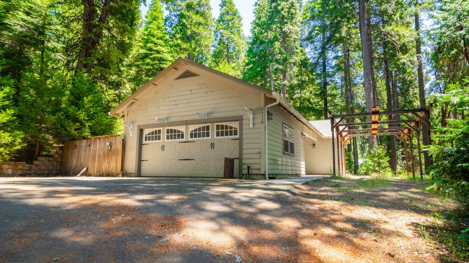 Property Photo:  2077 Bourbon Street  CA 95726 