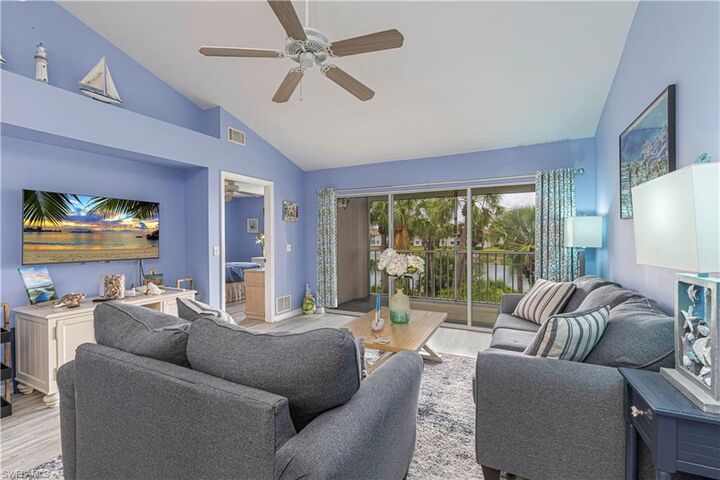 Property Photo:  164 Belina Dr E 4  FL 34104 