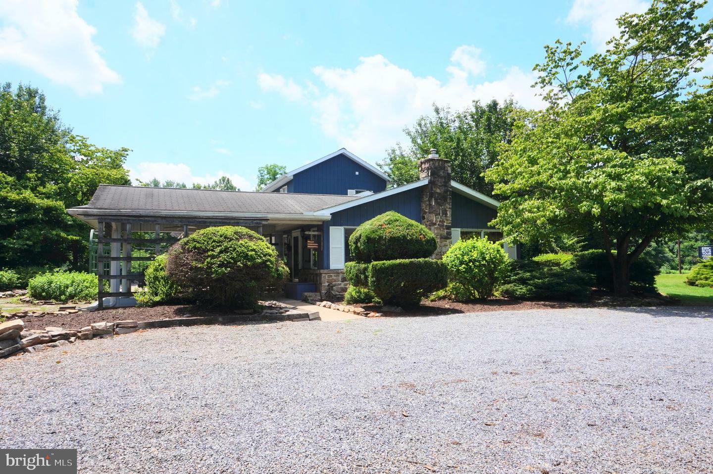 Property Photo: 1553 N River Road PA 17032