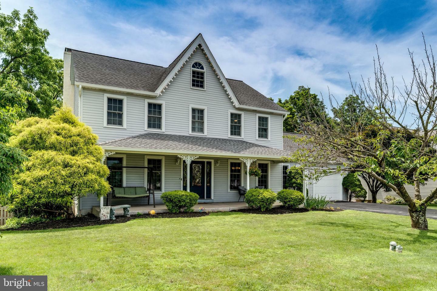 200 Mulberry Place  Douglassville PA 19518 photo