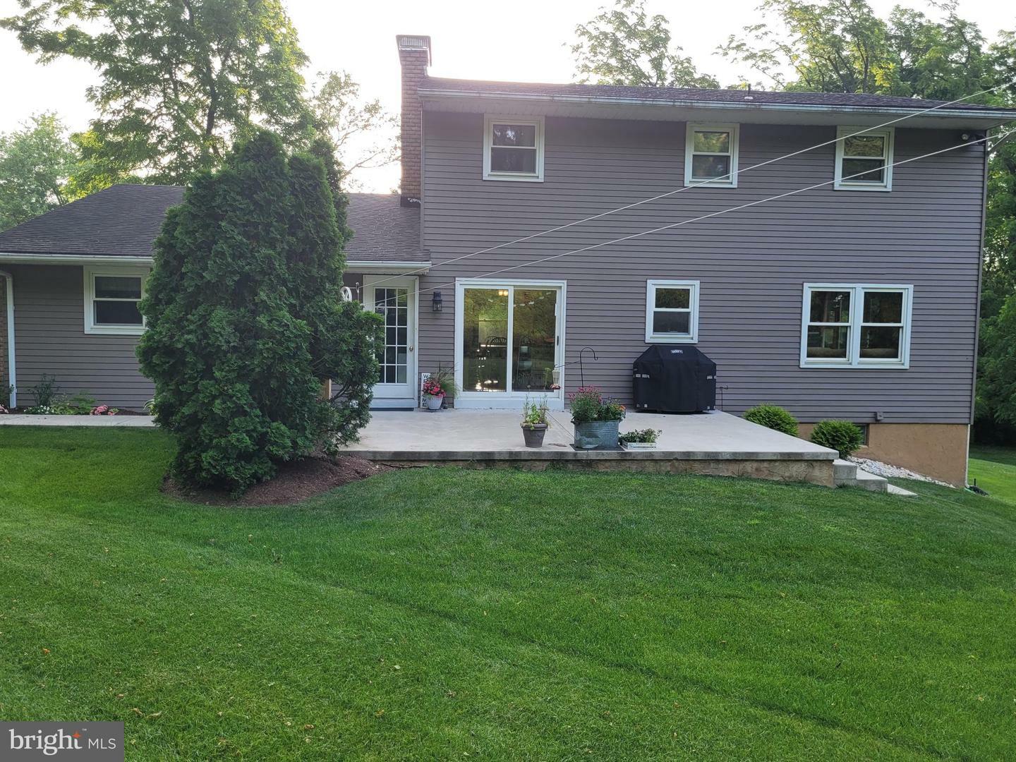 Property Photo: 540 Wedgewood Drive PA 17042
