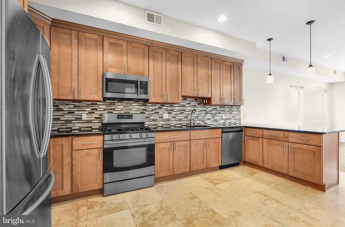 2050 Frankford Avenue G  Philadelphia PA 19125 photo