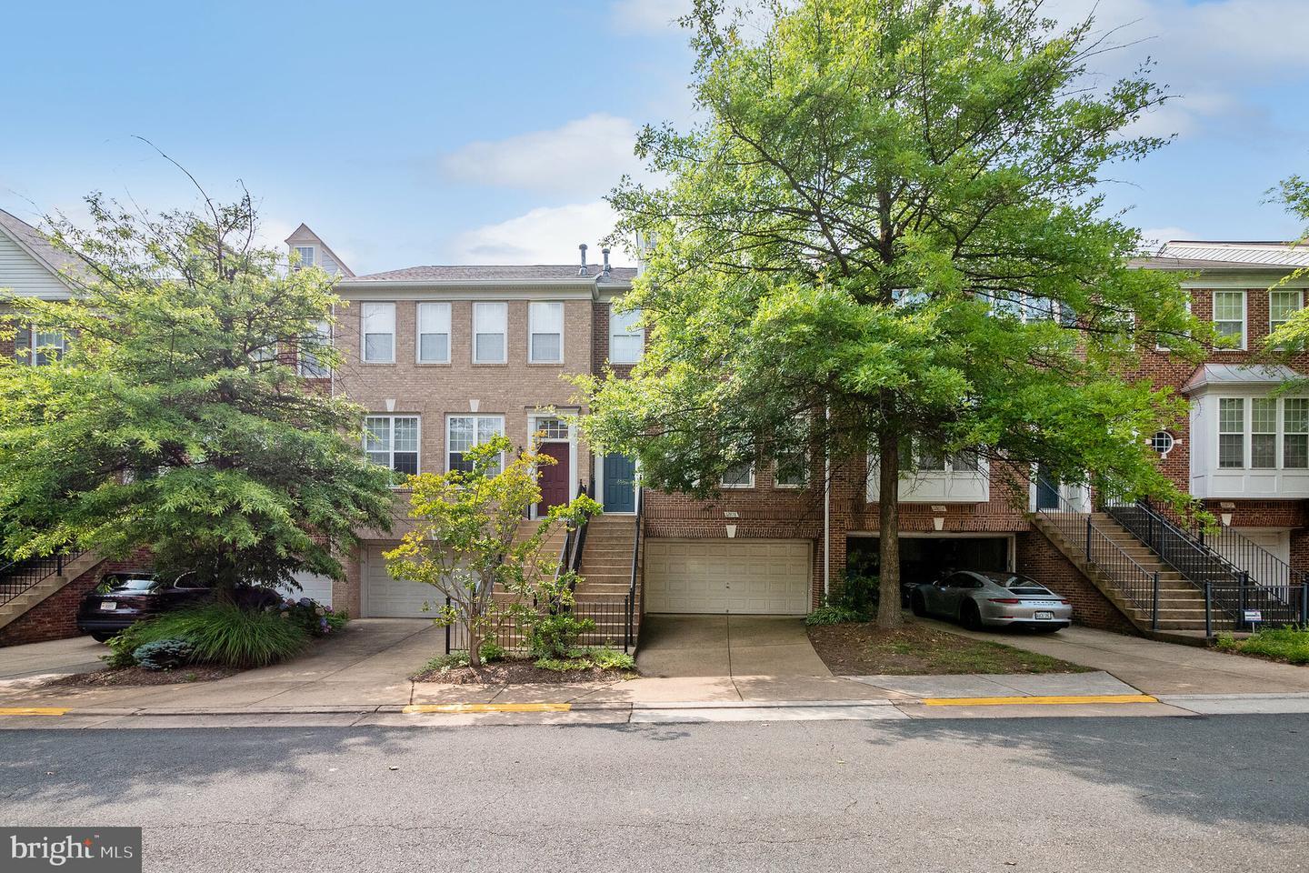 Property Photo: 12876 Fair Valley Court VA 22033