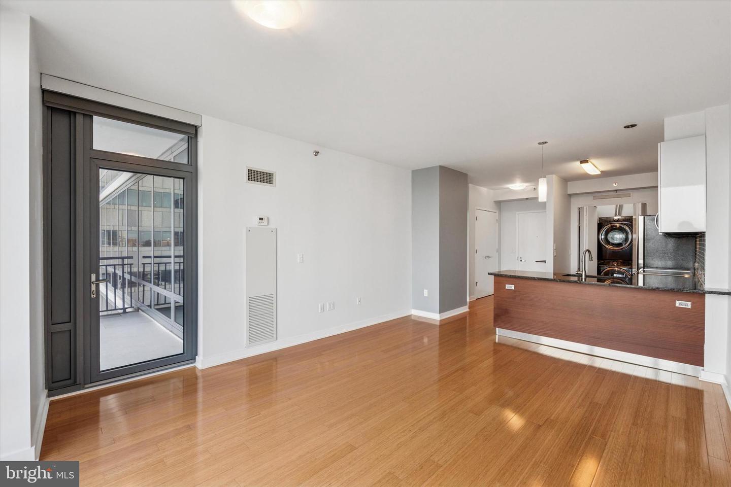 Property Photo: 2101 Market Street 1408 PA 19103
