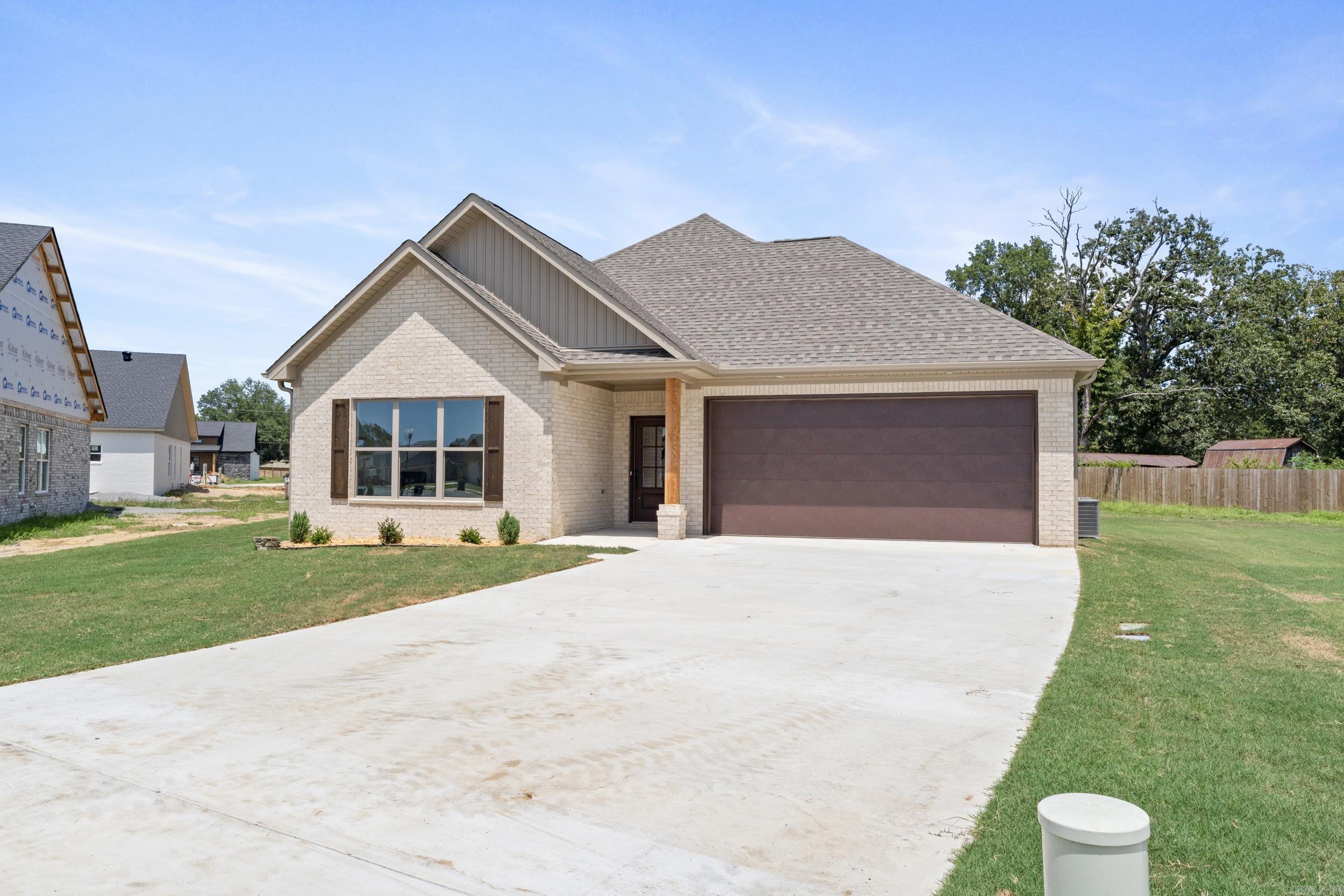 Property Photo: 11 Morning Sun Cove AR 72058