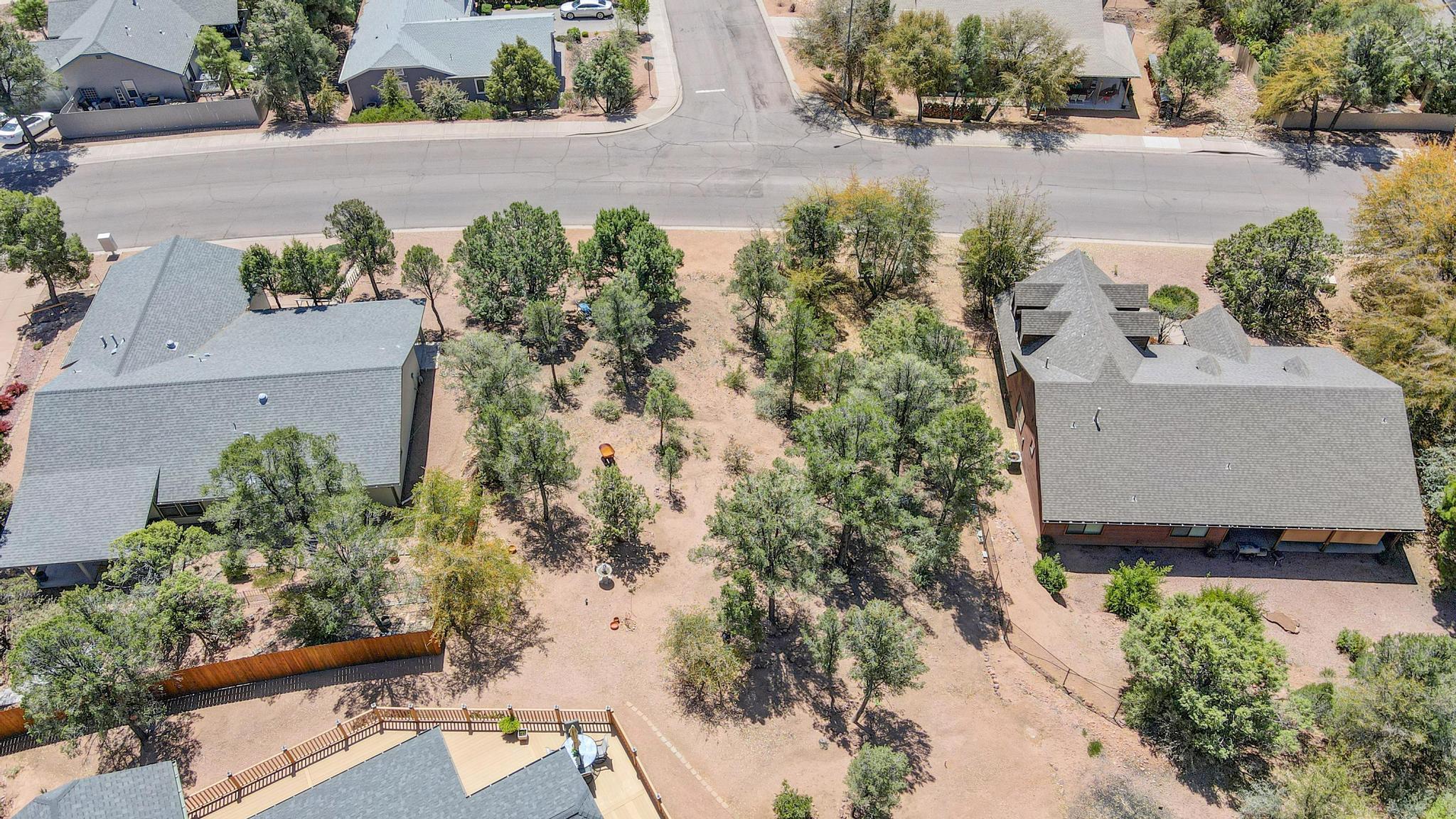 Property Photo: 828 W Sherwood Drive AZ 85541