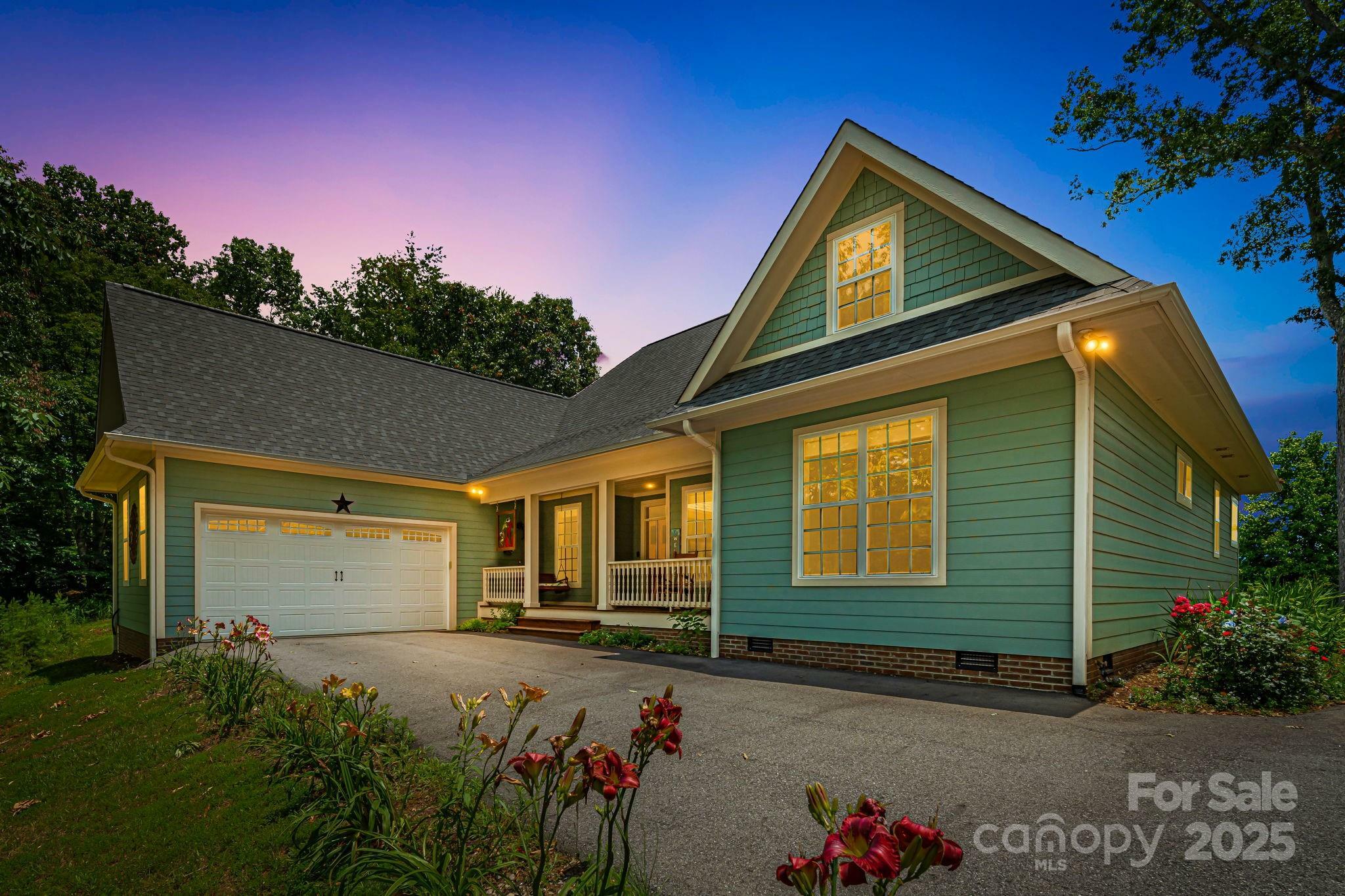 419 Oak Lane  Mars Hill NC 28754 photo