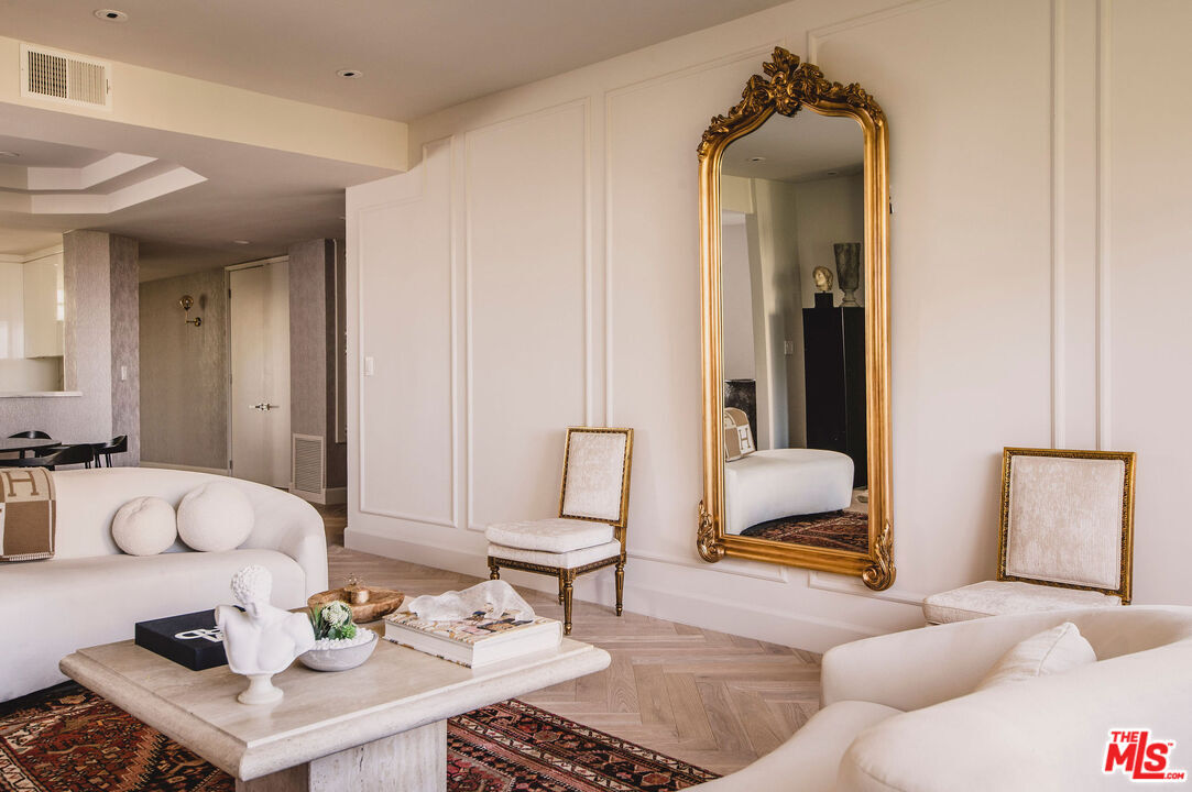 Property Photo: 2122 Century Park Ln CA 90067
