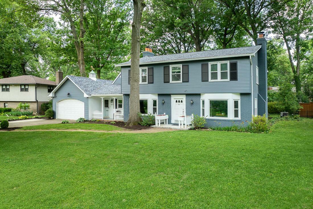 Property Photo: 4211 Woodbridge Road OH 43220
