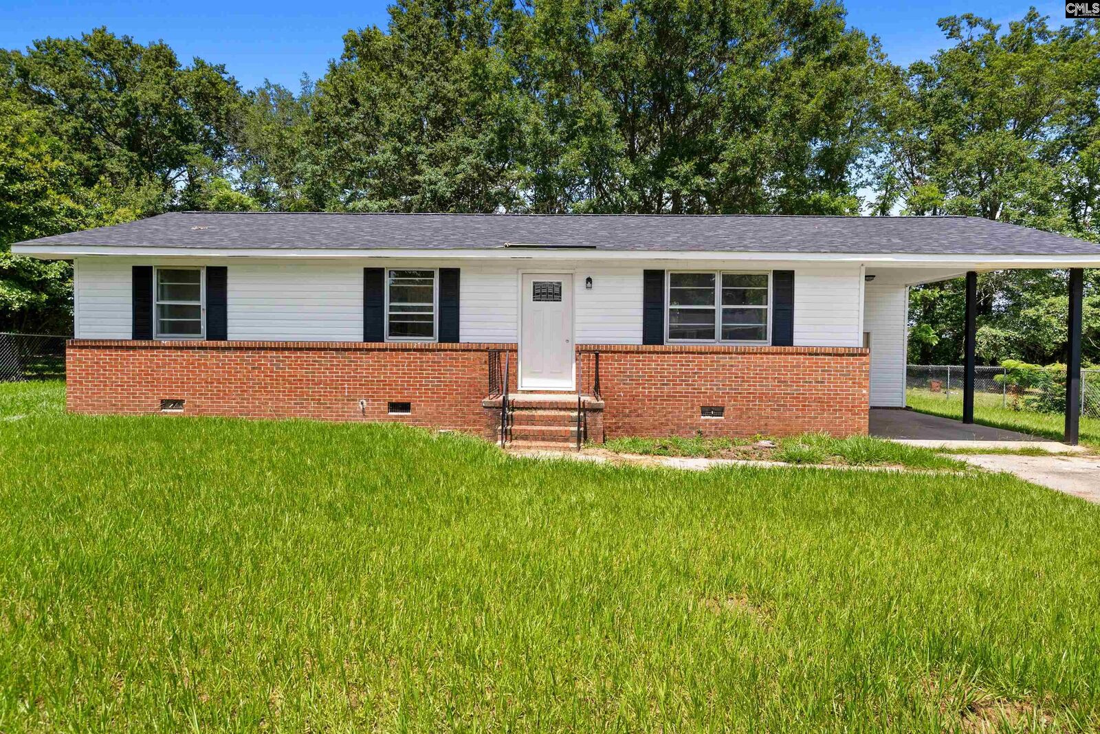 Property Photo:  326 Eastwood  SC 29118 