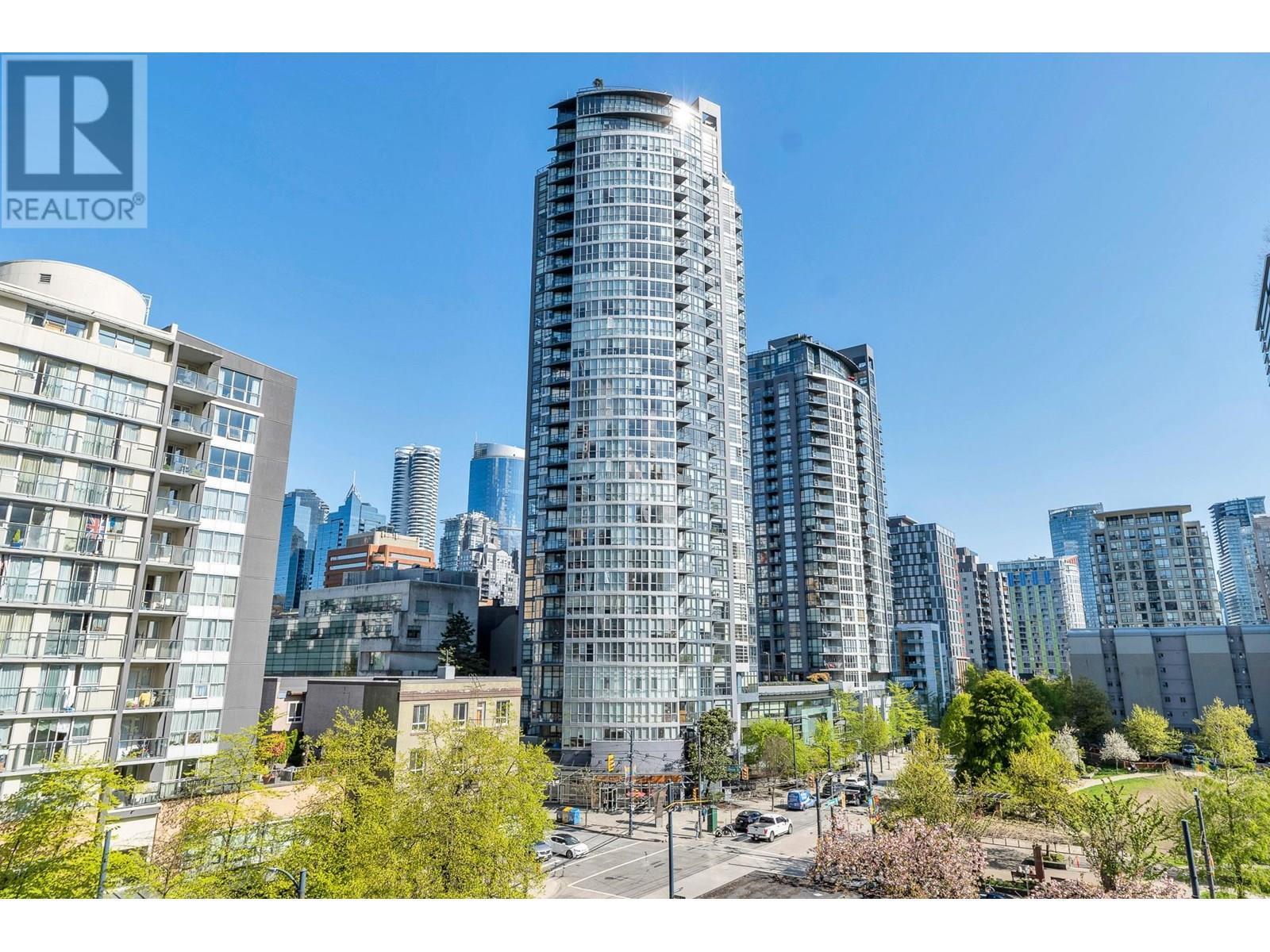 Property Photo: 1199 Seymour Street 903 BC V6B 1K3
