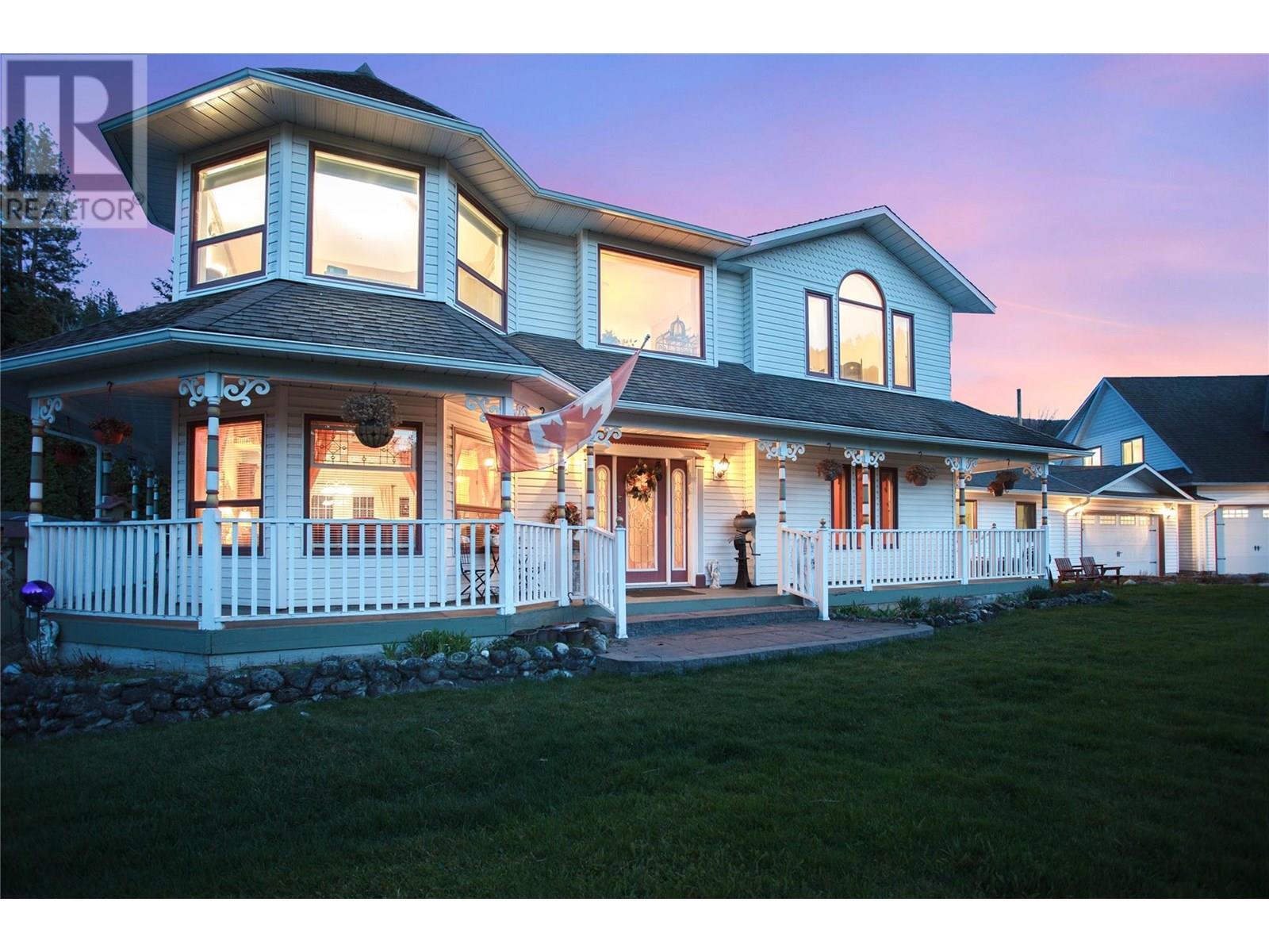 Property Photo: 6655 Cosens Bay Road BC V1B 1N7