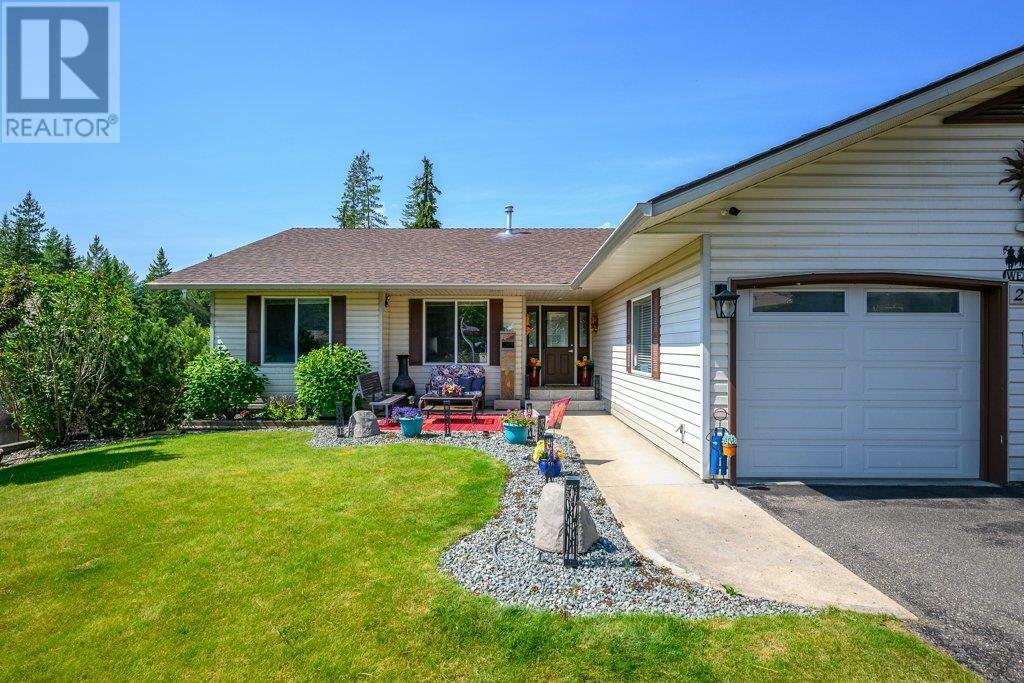 Property Photo: 2784 Golf Course Drive BC V0E 1H1