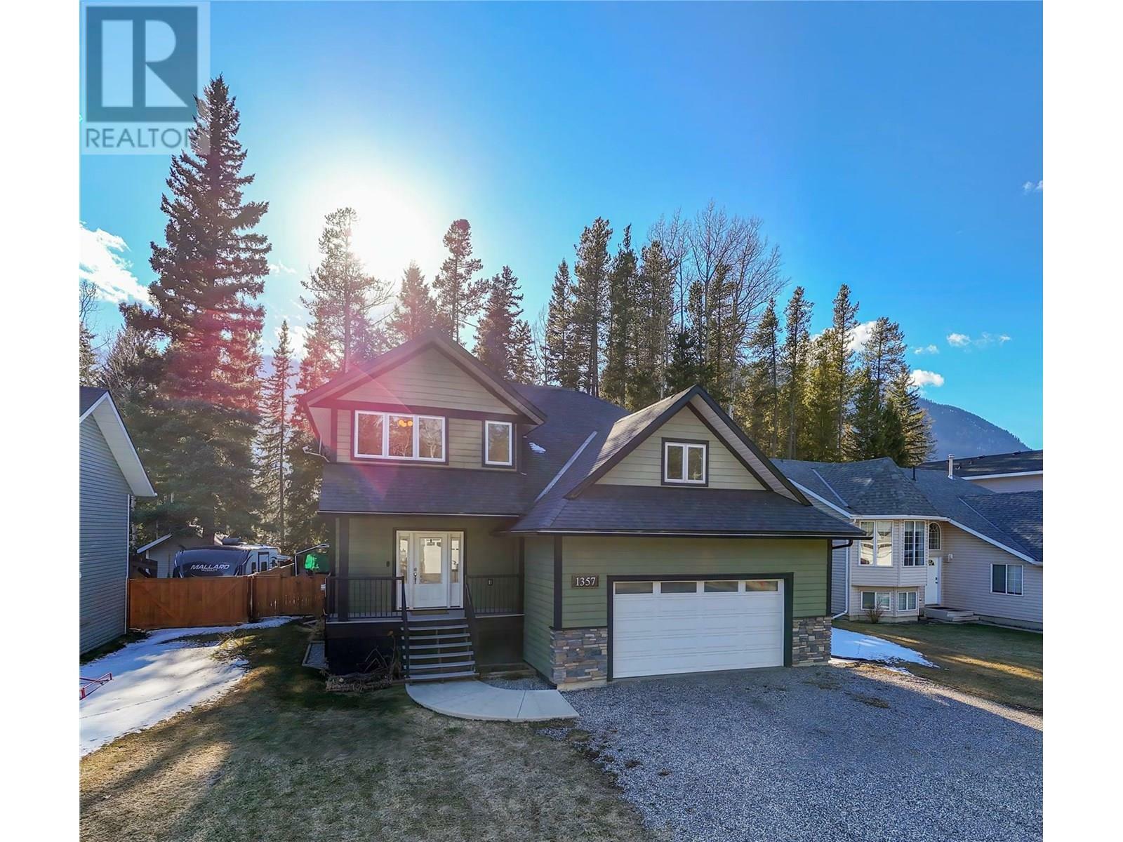 1357 Cypress Drive  Sparwood BC V0B 2G2 photo