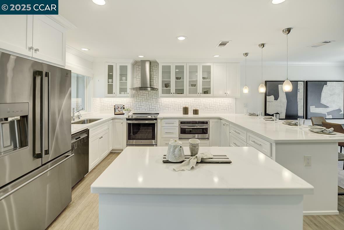 Property Photo:  2607 Saklan Indian Dr 2  CA 94595 