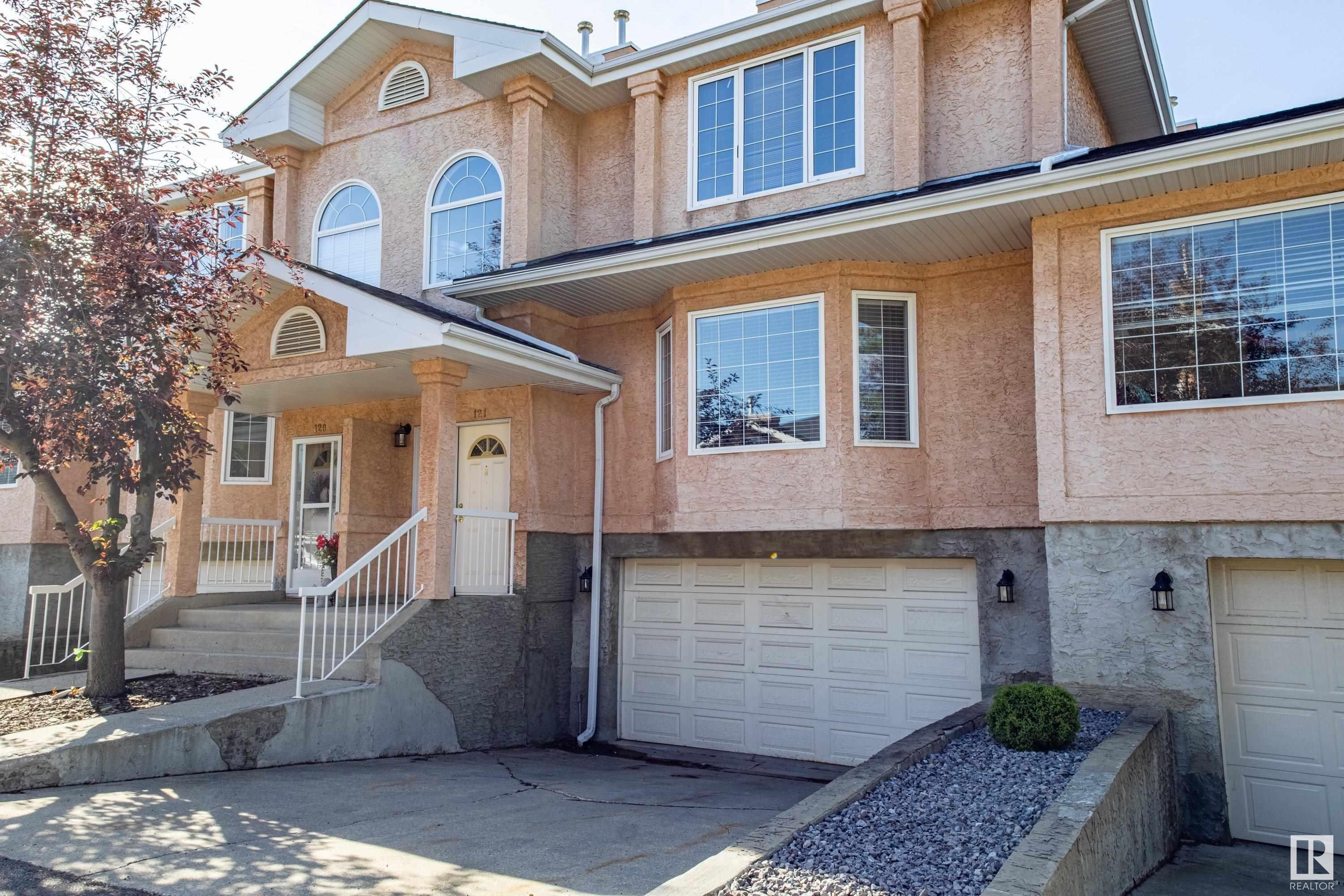 Property Photo: 11115 9 Avenue NW 121 AB T6J 6Z1