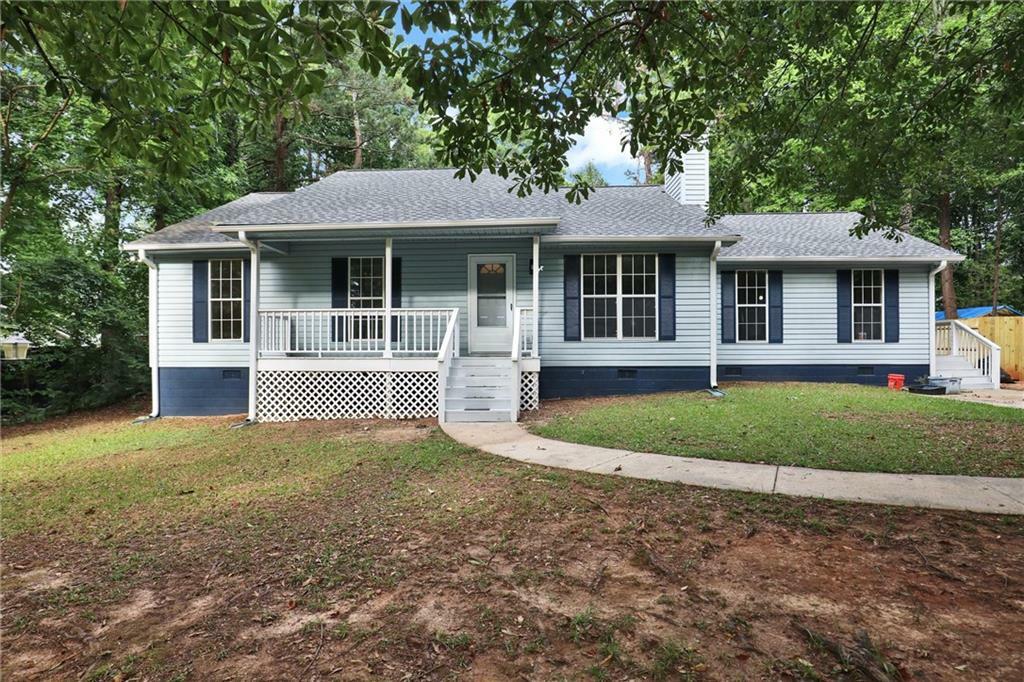 Property Photo: 6211 Ward Road GA 30291