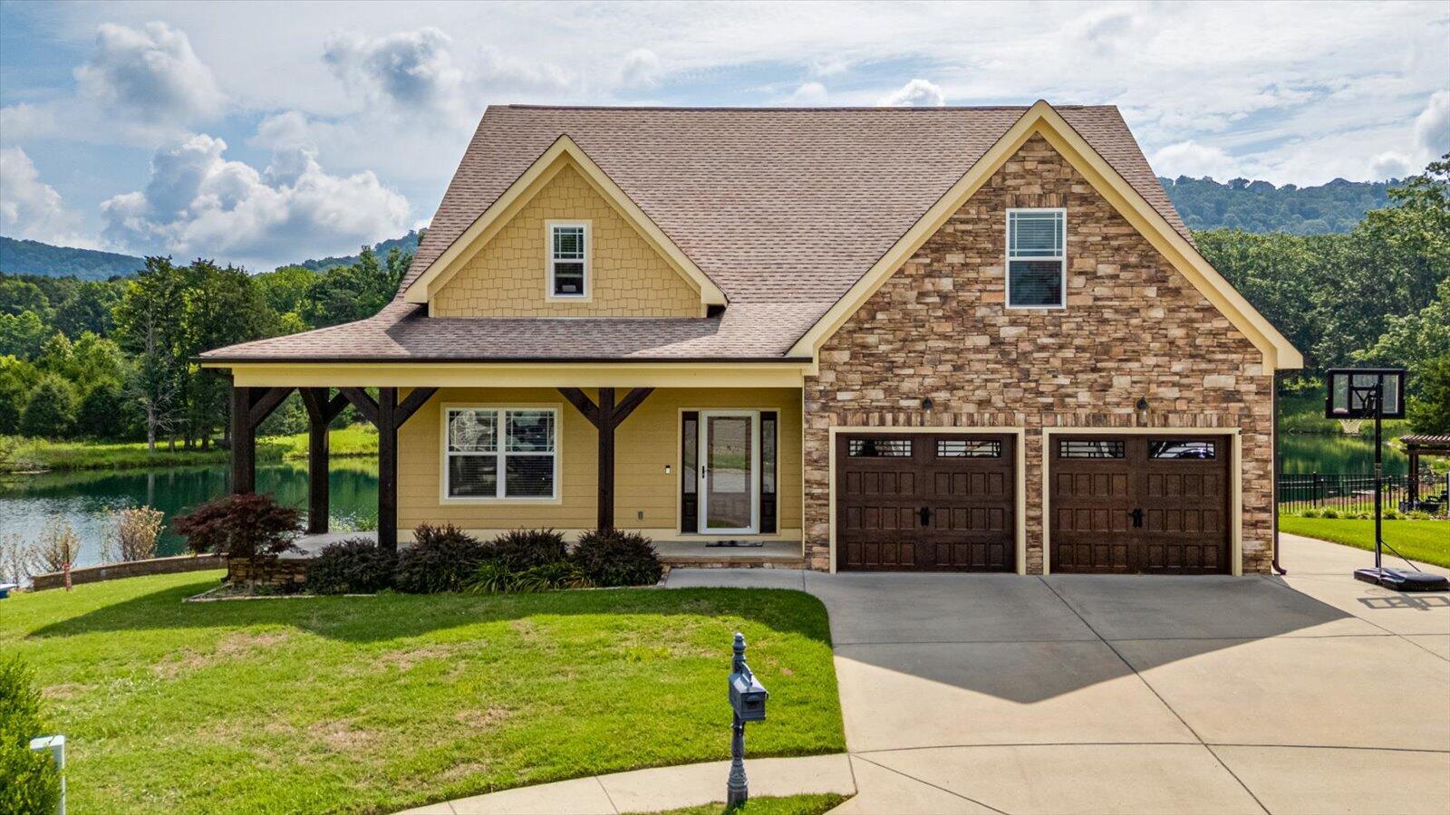 Property Photo:  8815 Silver Maple Drive  TN 37363 