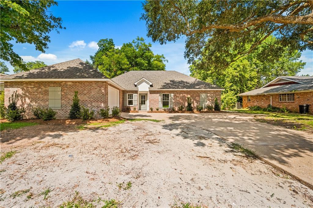 Property Photo: 908 Snow White Drive LA 71303