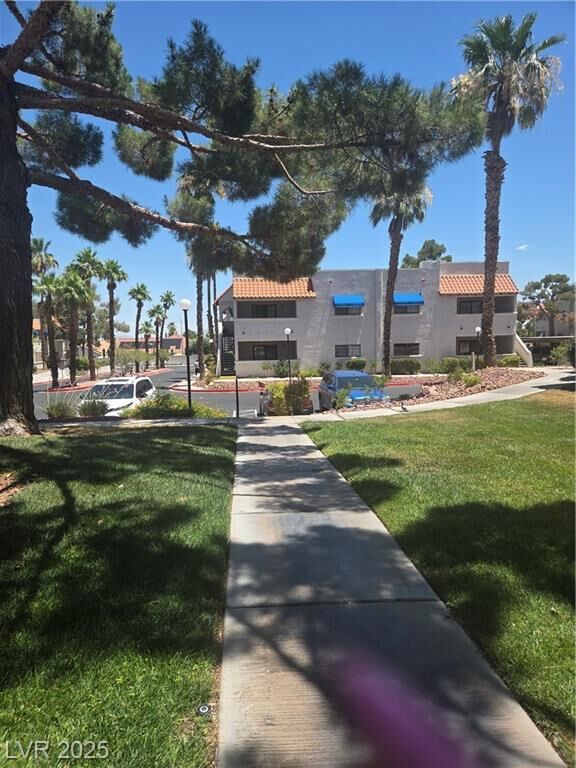 Property Photo: 101 Luna Way 104 NV 89145